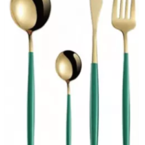 Set de 24 piese tacamuri in stil portughez- culoare verde si auriu